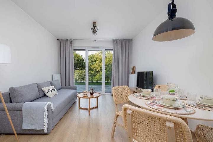 Ganze Wohnung, Comfortable Apartment with Terrace | Parking, Close to Park in Stettin, Ostsee Vorpommern