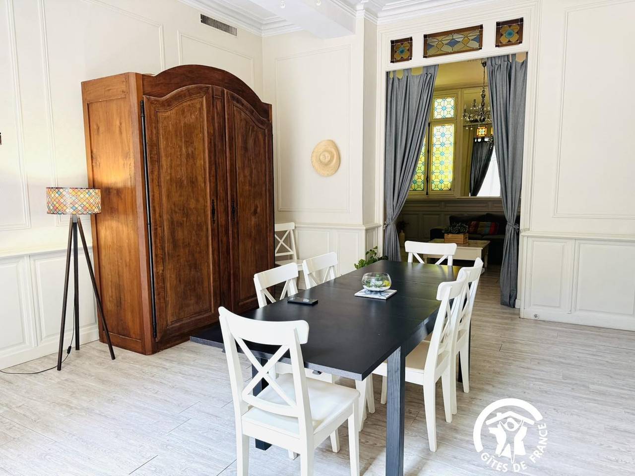 Maitre Jean in Carcassonne, Carcassonne und Umgebung
