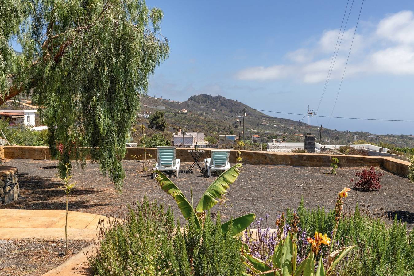 Apartamento entero, Casa Vacacional 'Villa 6 Las Perseidas' con Vista al Jardín, Wi-Fi y Aire Acondicionado in Las Manchas, Los Llanos de Aridane