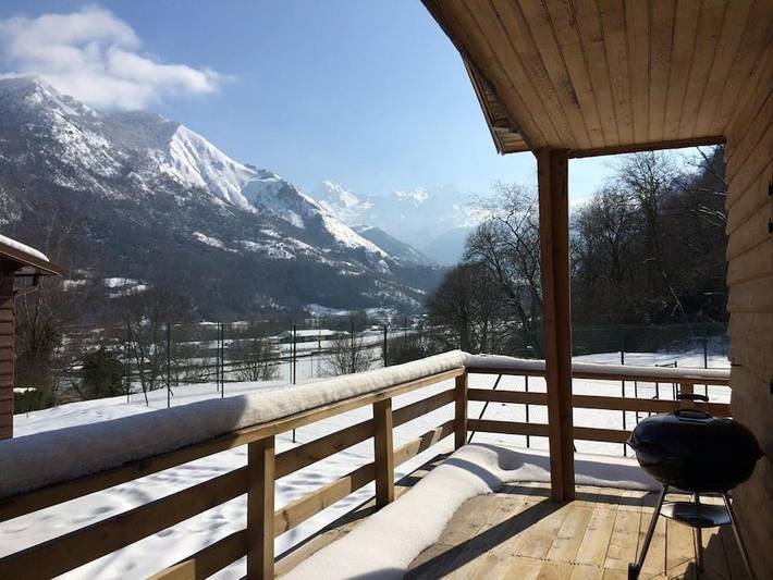 Gîte pour 5 personnes, avec Terrasse ainsi que Jardin et Vue à Gère-Bélesten