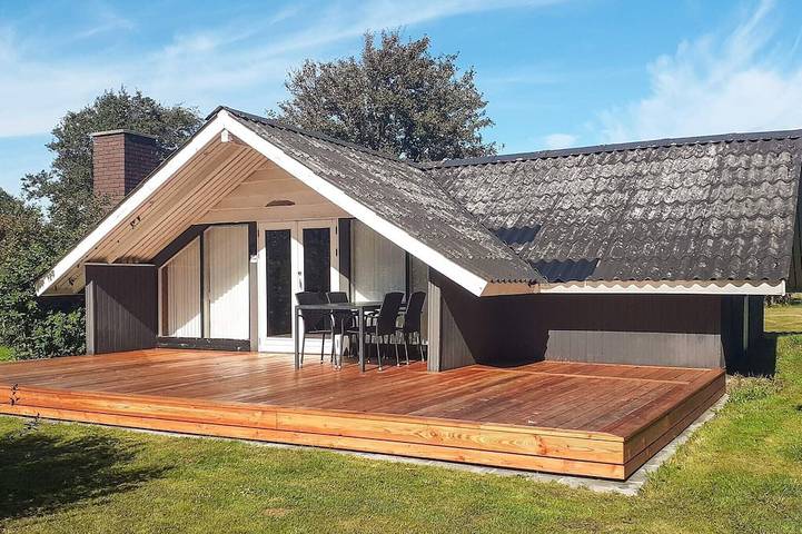 Ferienhaus für 6 Personen, mit Terrasse und Garten in Eskov Strandpark