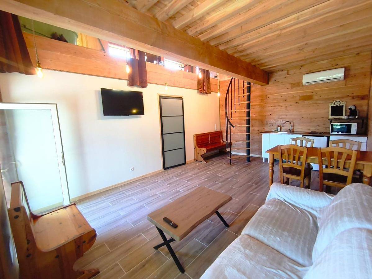 Deluxe Queen Studio in Cintegabelle, Lauragais