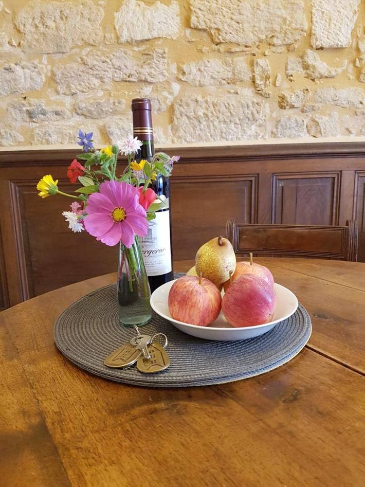 Gîte pour 2 personnes, avec jacuzzi ainsi que balcon et piscine dans Office De Tourisme De Sarlat Perigord Noir - 4