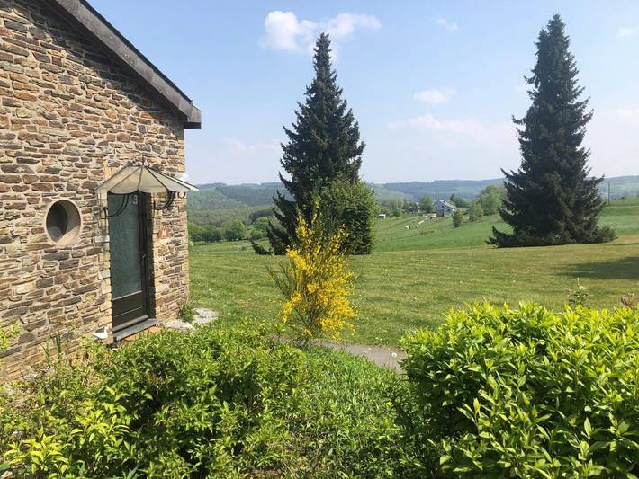Ferienwohnung für 5 Personen, mit Terrasse und Garten sowie Sauna und Ausblick in Gros Fays