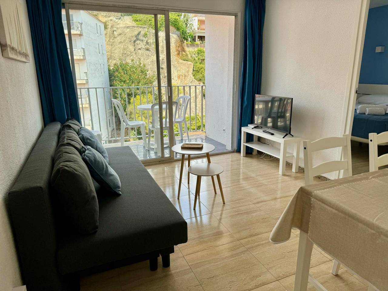 Ganze Wohnung, Familienfreundliches Apartment am Meer in Lloret de Mar mit Klimaanlage in Central Lloret de Mar, Lloret de Mar
