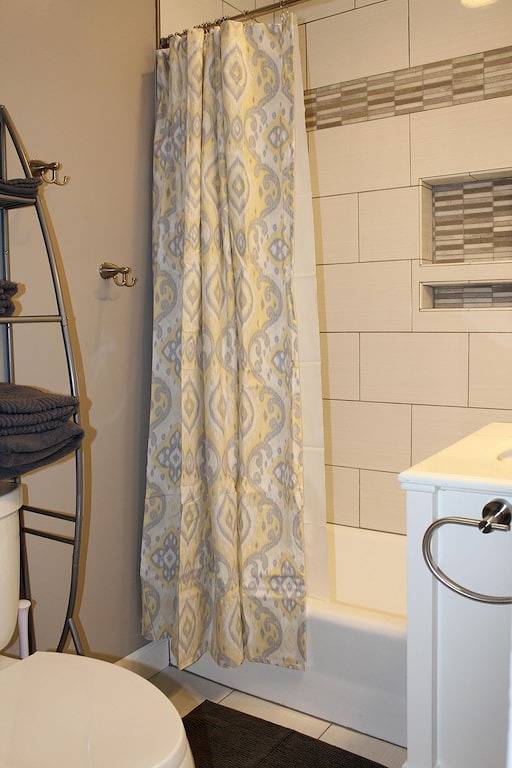 Bequemes Zuhause mit Gästehaus in Lynchburg, Virginia