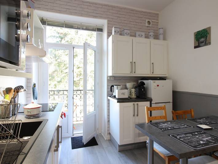 Apartamento entero, Apartamento T2 bis con balcón en el centro de La Bourboule, cerca de termas, 4 pers, Wifi in La Bourboule, Parque Natural Regional Volcans d'Auvergne