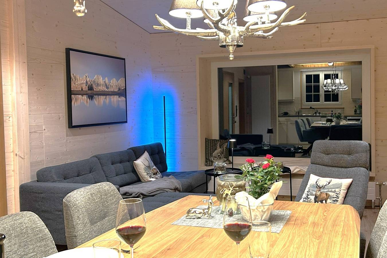 Ganze Ferienwohnung, Chalet Waldhüsli (Charmingstay) - 4.5-Zimmer-Chalet in Quarten, Churer Rheintal