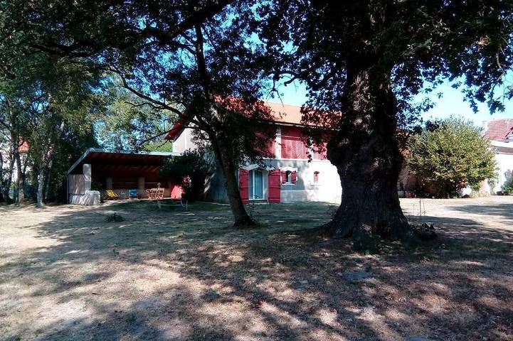 Location de vacances pour 2 personnes, avec Jardin dans Saint-Girons-d'Aiguevives