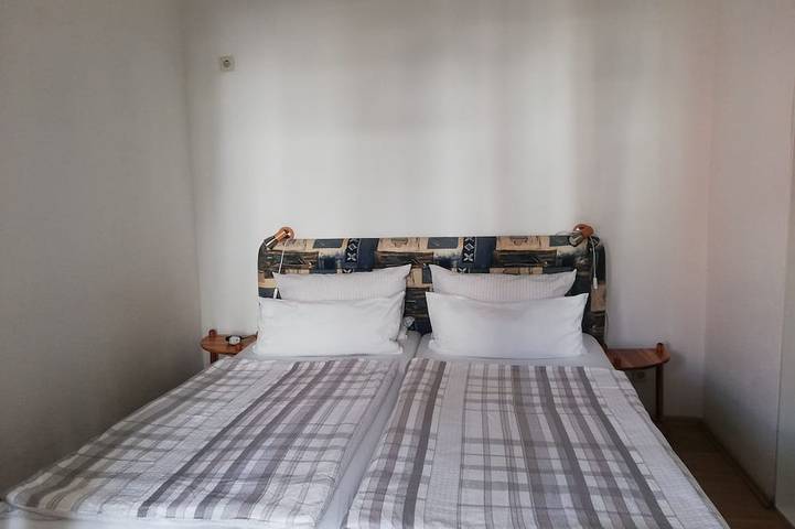 Ferienwohnung für 3 Personen, mit Garten in Charlottenburg Berlin - 2