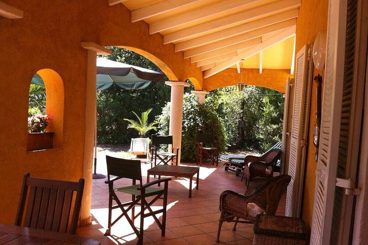 Location de vacances pour 7 personnes, avec Terrasse et Jardin à Solaro