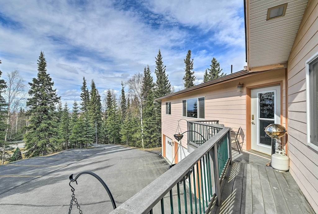 Ganze Wohnung, Hillside Anchorage Home mit Wander- und Radwegen! in Anchorage, Alaska