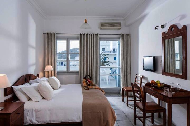Hôtel, avec Balcon ainsi que Terrasse et Vue