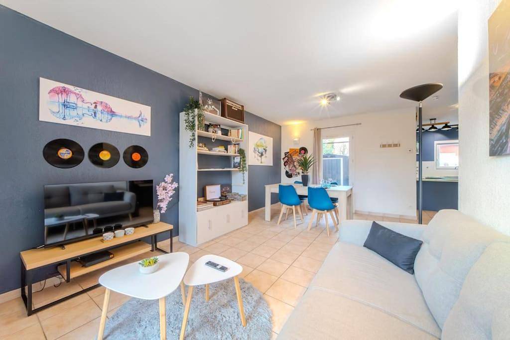 Appartement entier, One-Bedroom Apartment in Saint-Gély-du-Fesc, Côte méditerranéenne (France)
