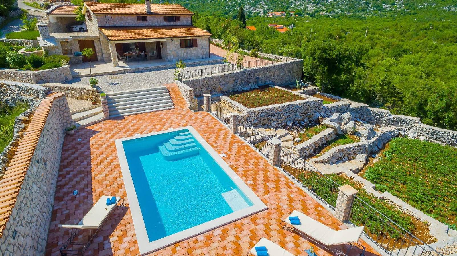Villa die Melodie der Natur in Zivogosce, Makarska Riviera