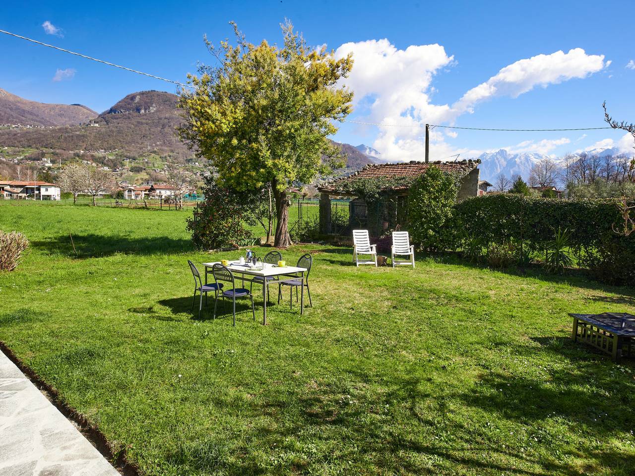 Cottage al Lago in Gravedona, Gravedona ed Uniti