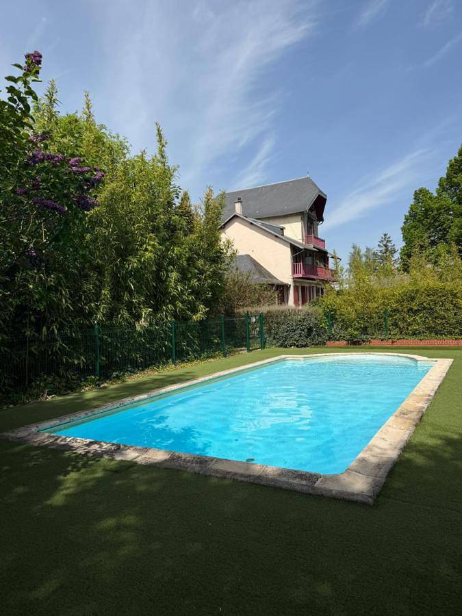 Casa de huéspuedes para 2 personas, con jardín y piscina - 1