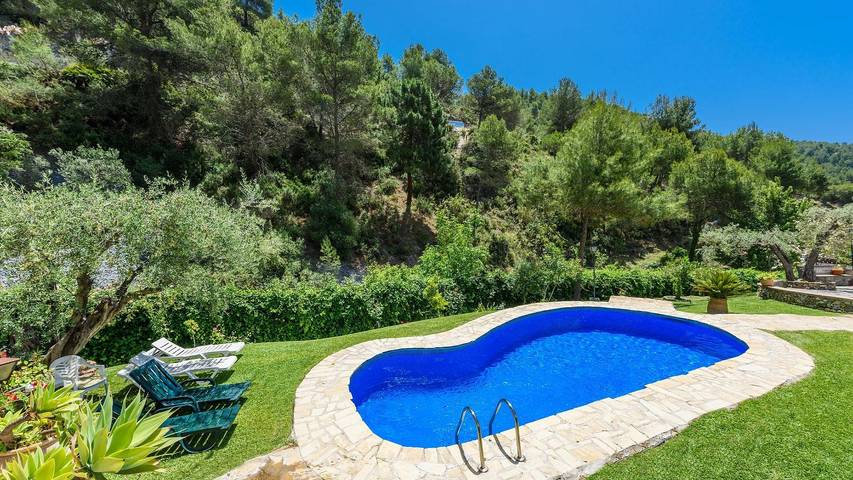 Finca für 5 Personen, mit Pool und Balkon/Terrasse in Cómpeta - 2