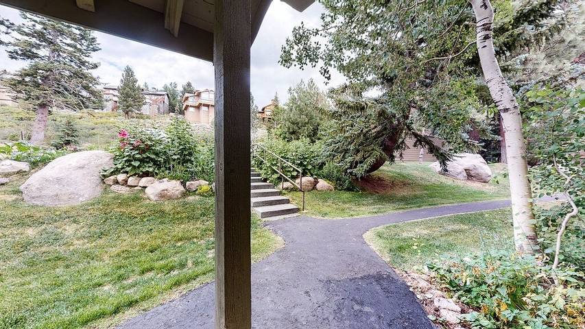 Vacation rental for 4 people, with hot tub, with pets in Mammoth Mountain