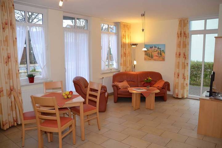 Villa für 2 Personen, mit Terrasse und Garten in Drei Kaiserbäder - 4