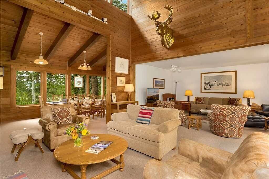 Log Cabin for 10 People in Teton Village, Bridger-Teton National Forest