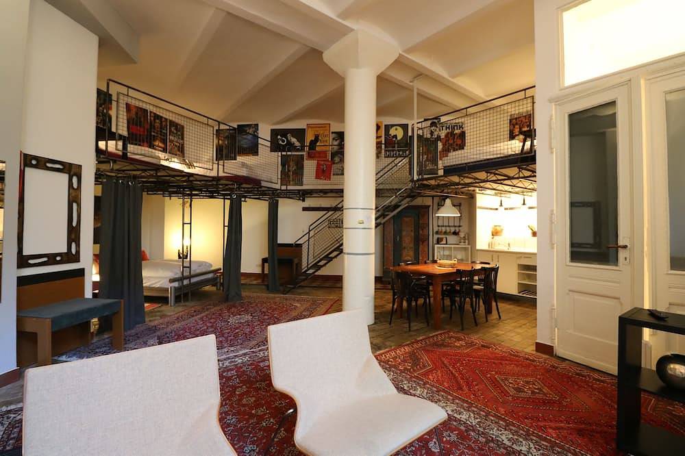 Ganze Wohnung, Fewo im Herzen Kreuzberg,Loft,Kunst,Kneipen,Bars,Nachtleben,Wifi,bis 6  Personen in Kreuzberg Berlin, Berlin