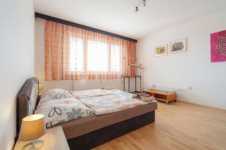 Ferienwohnung für 7 Personen, mit Balkon in Bratislava