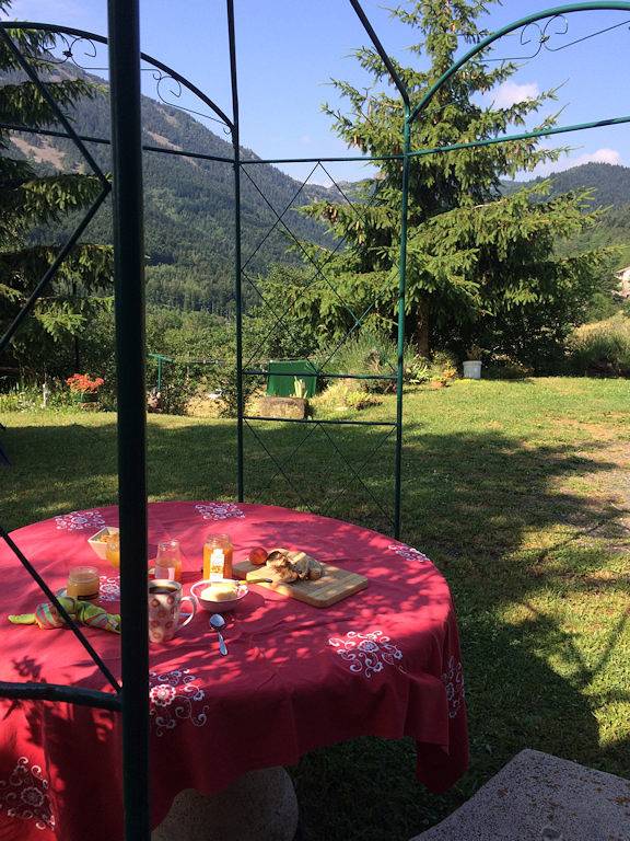 Location de vacances pour 6 personnes, avec terrasse et jardin en Ardèche - 3