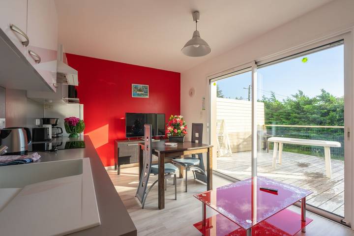 Apartamento entero, Apartamento 'Le Clos Du Champ De L'Amour - Meschers' con piscina privada, Wi-Fi y aire acondicionado in Saint-Simon-de-Bordes, Región de Jonzac