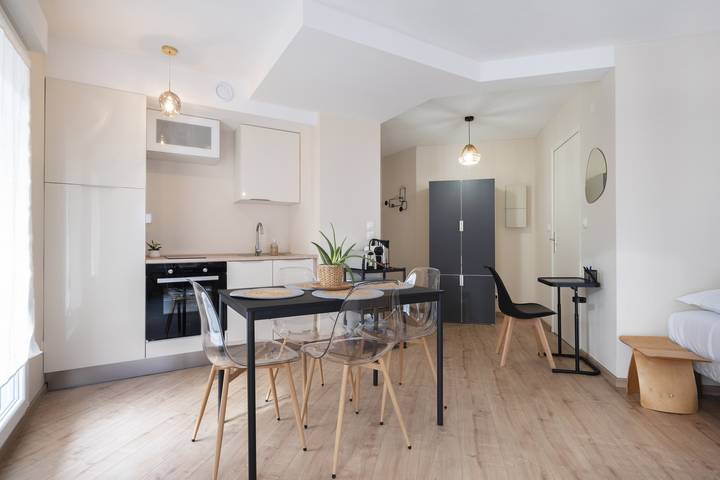Gîte pour 4 personnes, avec Balcon à Metz