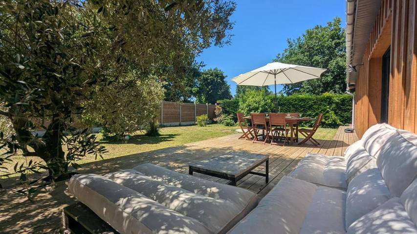 Villa per 5 persone, con Terrazza e Giardino nonché Panorama a Arès