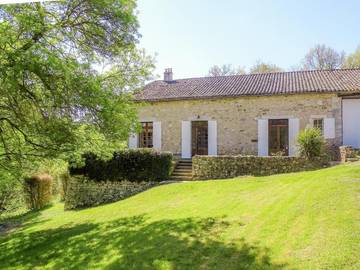 Gîte pour 6 personnes, avec jardin et piscine à Sigoulès