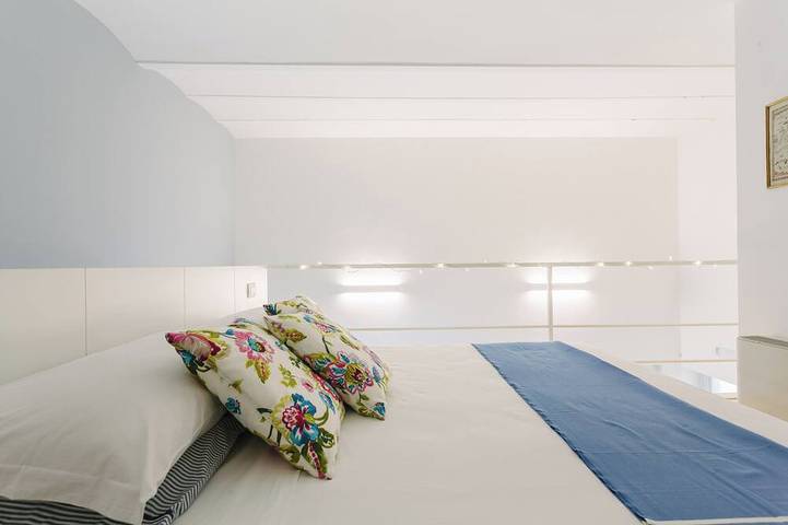 Entire apartment, Sea-View Loft in Ortigia. Comfort, Style and Unforgettable Sunsets. in Ortigia, Syracuse