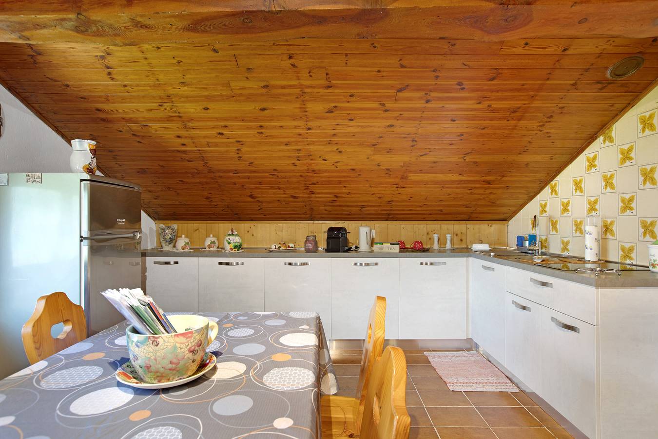 Ganze Wohnung, Ferienwohnung 'Emilia' mit Bergblick, privatem Garten und Wi-Fi in Comune di Charvensod, Italienische Alpen