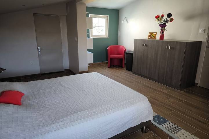 Location de vacances pour 6 personnes dans Plage De La Platerre Angoulins - 2