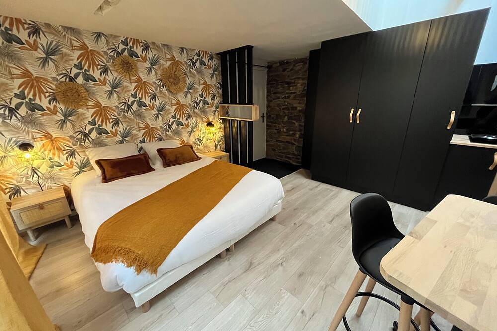 Appartement entier, Le Rouzic Appart Hotel Centre Ville Lannion in Lannion, Ceinture Dorée