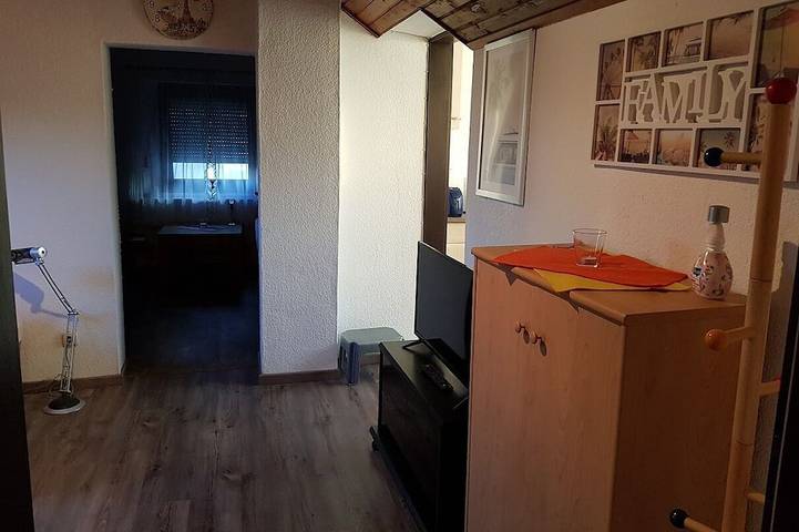 Ferienwohnung für 2 Personen, mit Garten und Balkon