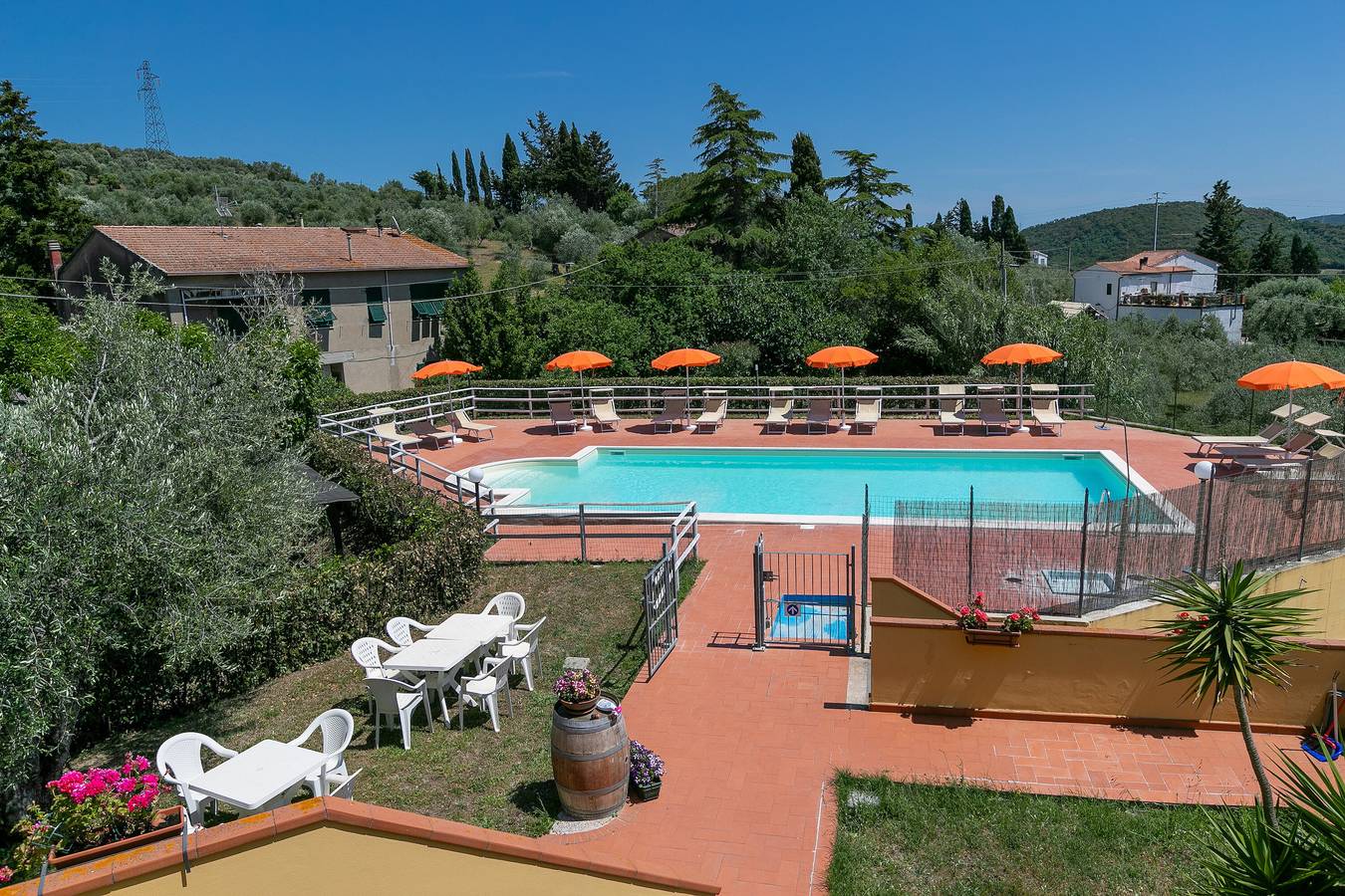 Ganze Wohnung, Ferienwohnung Bilocale Pendolino mit Balkon, Gemeinschaftspool und Wlan in Suvereto, Etruskische Küste