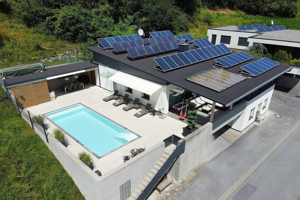 Villa in Tyrol with pool in Lechtal Alps, Stanz bei Landeck