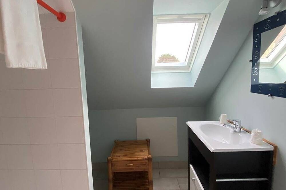 Ferienhaus 4 Pers. in einem alten renovierten Bauernhof - Schwimmbad und Spa im Nebengebäude in Plouarzel, Brest und Umgebung