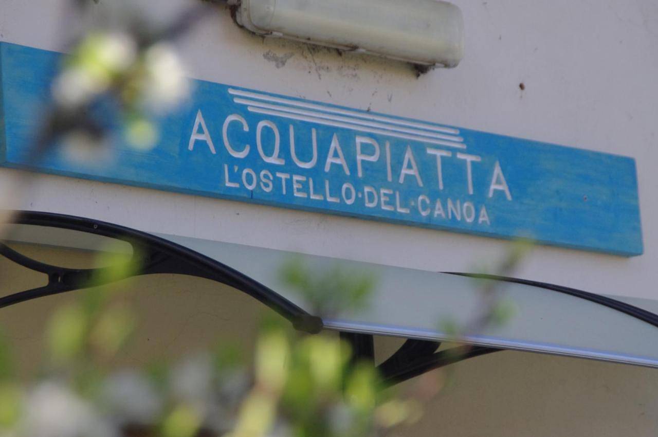 Acqua Piatta - L'Ostello del Canoa in Ivrea (Italie), Canavese
