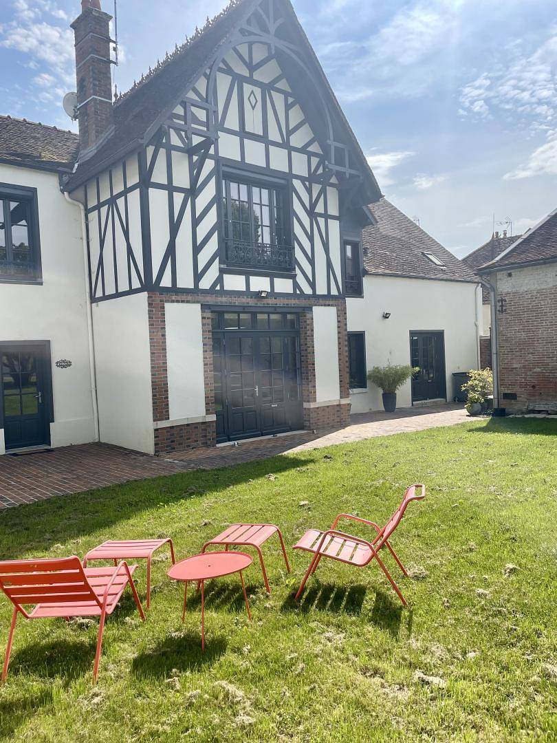 Maison de Campagne Ervytaine in Ervy-le-Châtel, Aube