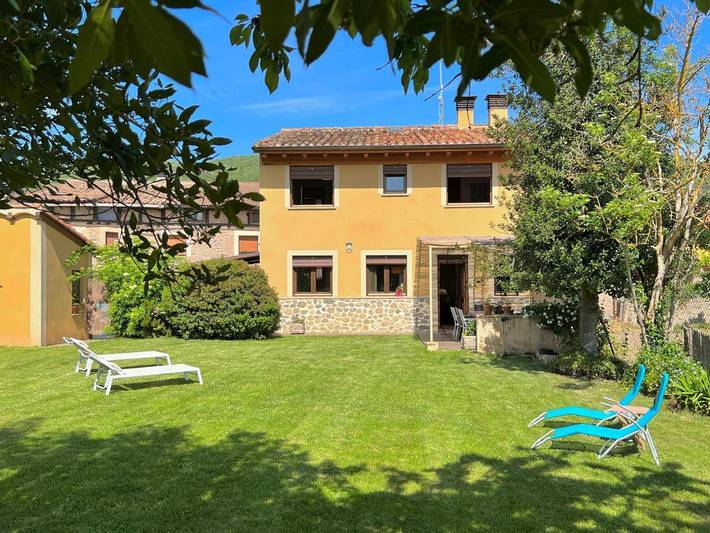 Casa rural para 3 personas, con jardín en La Rioja