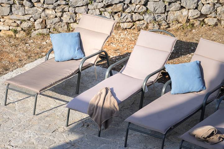 Villa pour 8 personnes, avec balcon/terrasse ainsi que terrasse et piscine à Stari Grad - 4