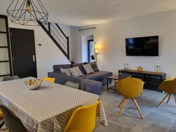 Location de vacances pour 6 personnes, avec jardin à La Boussac