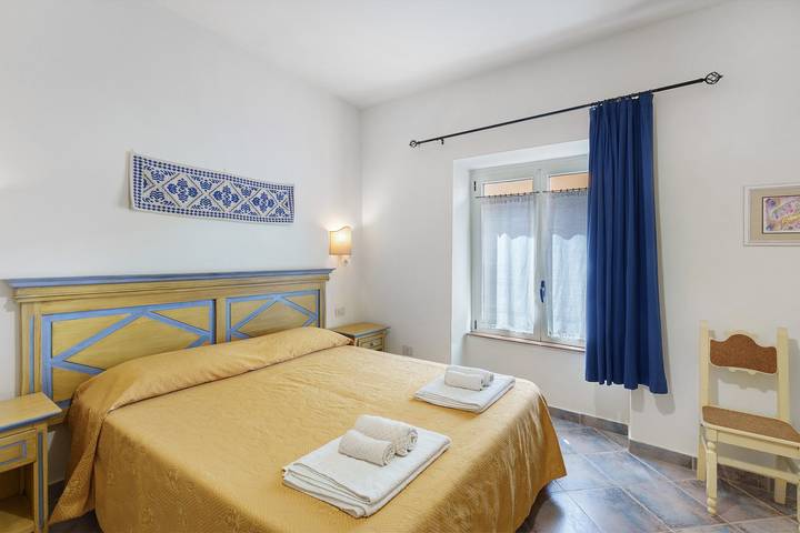 Room 'Camera A Dorgali Al B&B Sa Madalena' with Private Garden, Wi-Fi and Air Conditioning in Dorgali, Gulf of Orosei