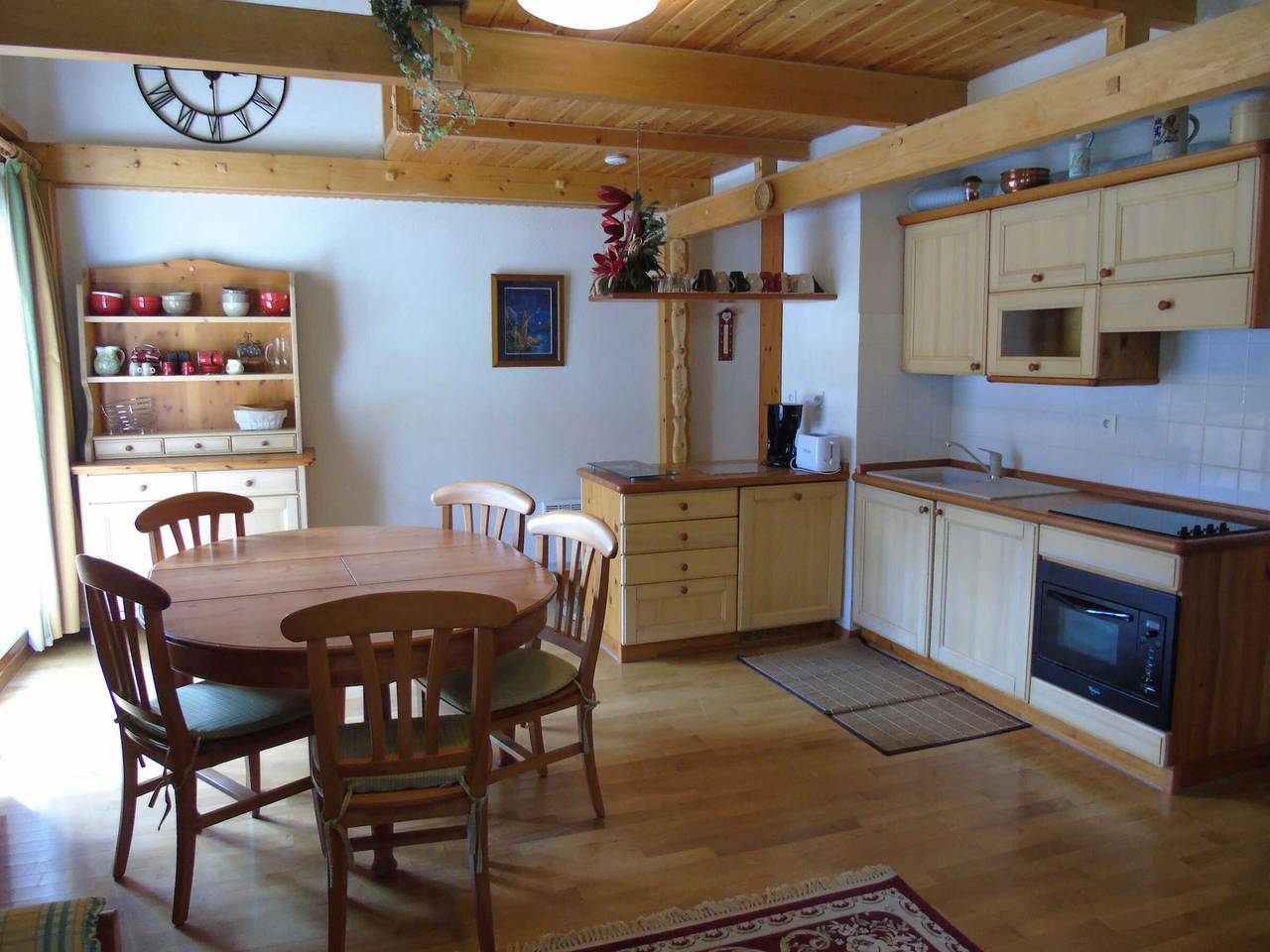 Entire apartment, Spacious 4-room apartment with mezzanine, 200m from ski lifts, Wifi included in Valfréjus, Modane