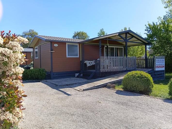 Camping pour 2 personnes, avec Terrasse ainsi que Jardin et Vue