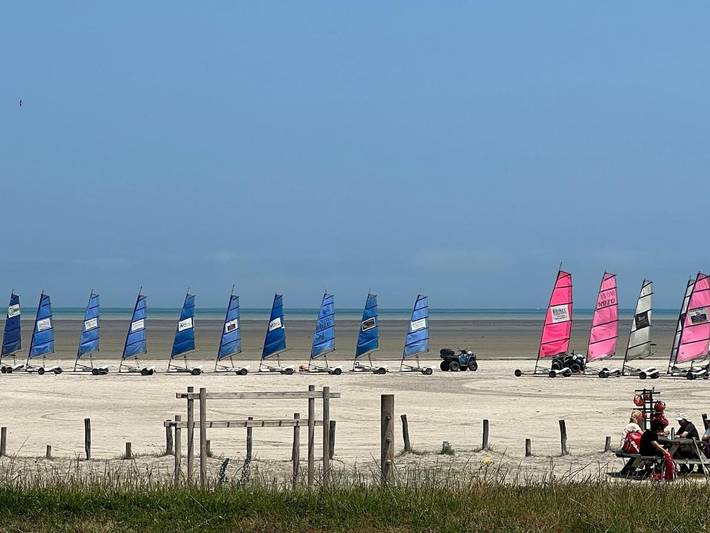 Location de vacances pour 8 personnes, avec terrasse et jardin à Le Vivier-sur-Mer - 2