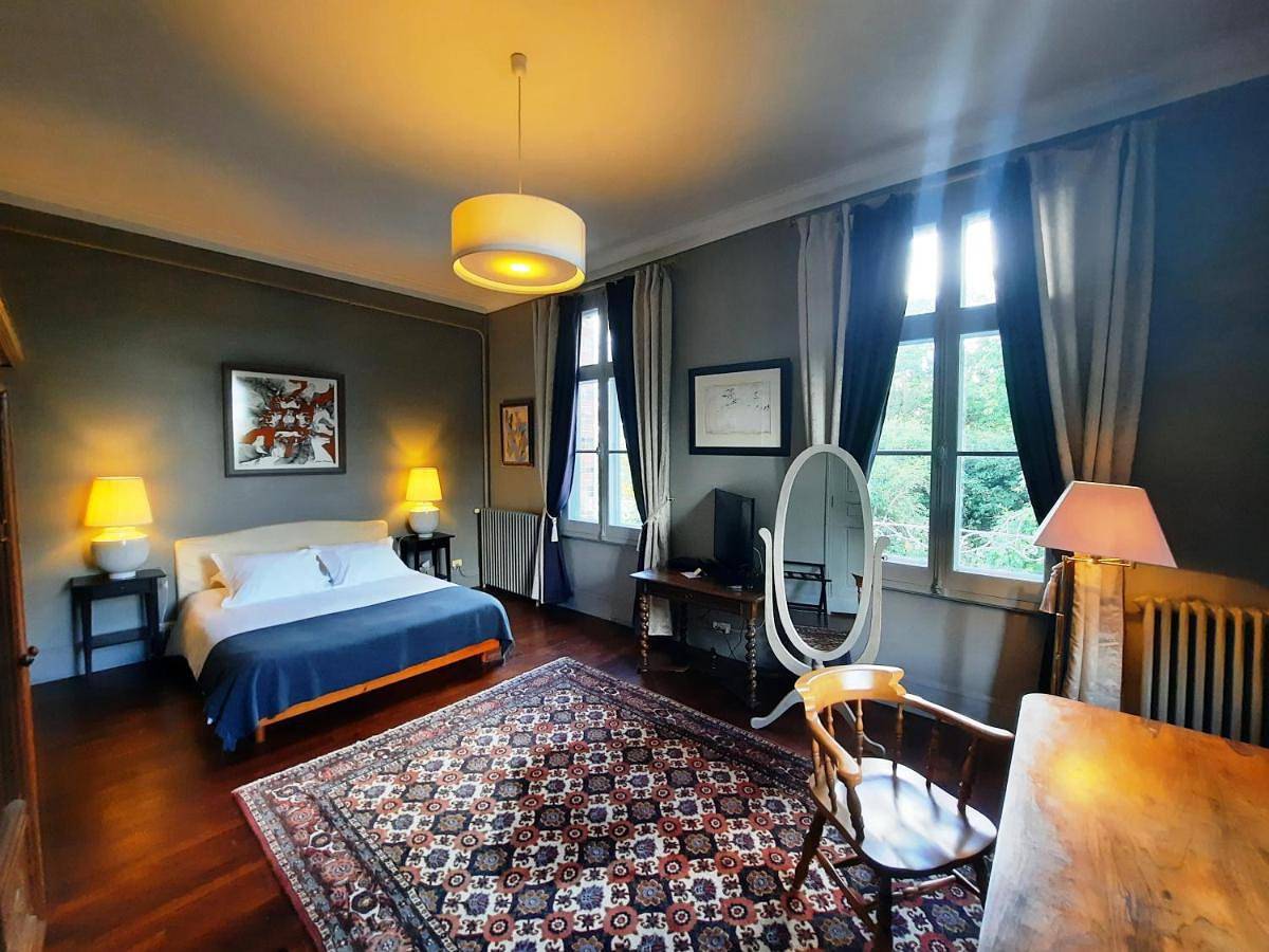 Double Room with Pool View in Verneuil-sur-Avre, Région d'Évreux